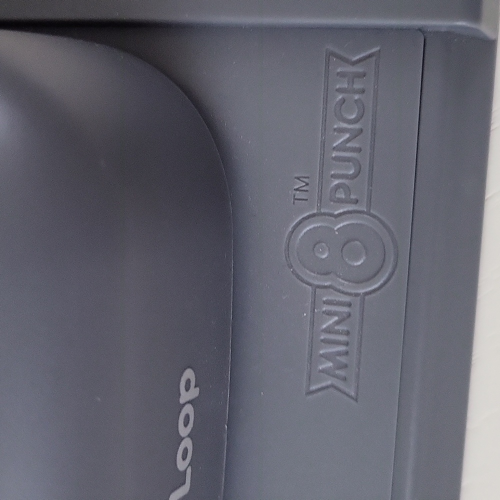 We R Memory Keepers Mini 7 Punch (Loop) - Picture 2 of 4